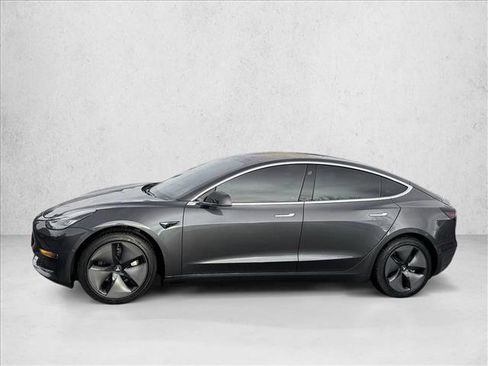 Used 2018 Tesla Model 3 Long Range image 4