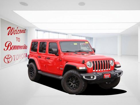 Used 2021 Jeep Wrangler Unlimited Sahara w/ Uconnect 4C Nav & Sound Group image 2