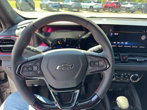 New 2026 Chevrolet TrailBlazer RS w/ Convenience Package FWD image 18