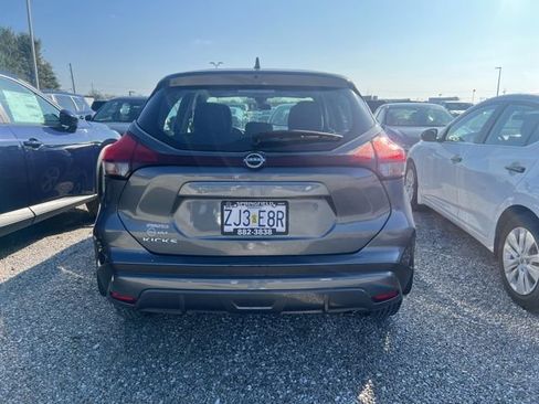 Used 2025 Nissan Kicks Play S image 5