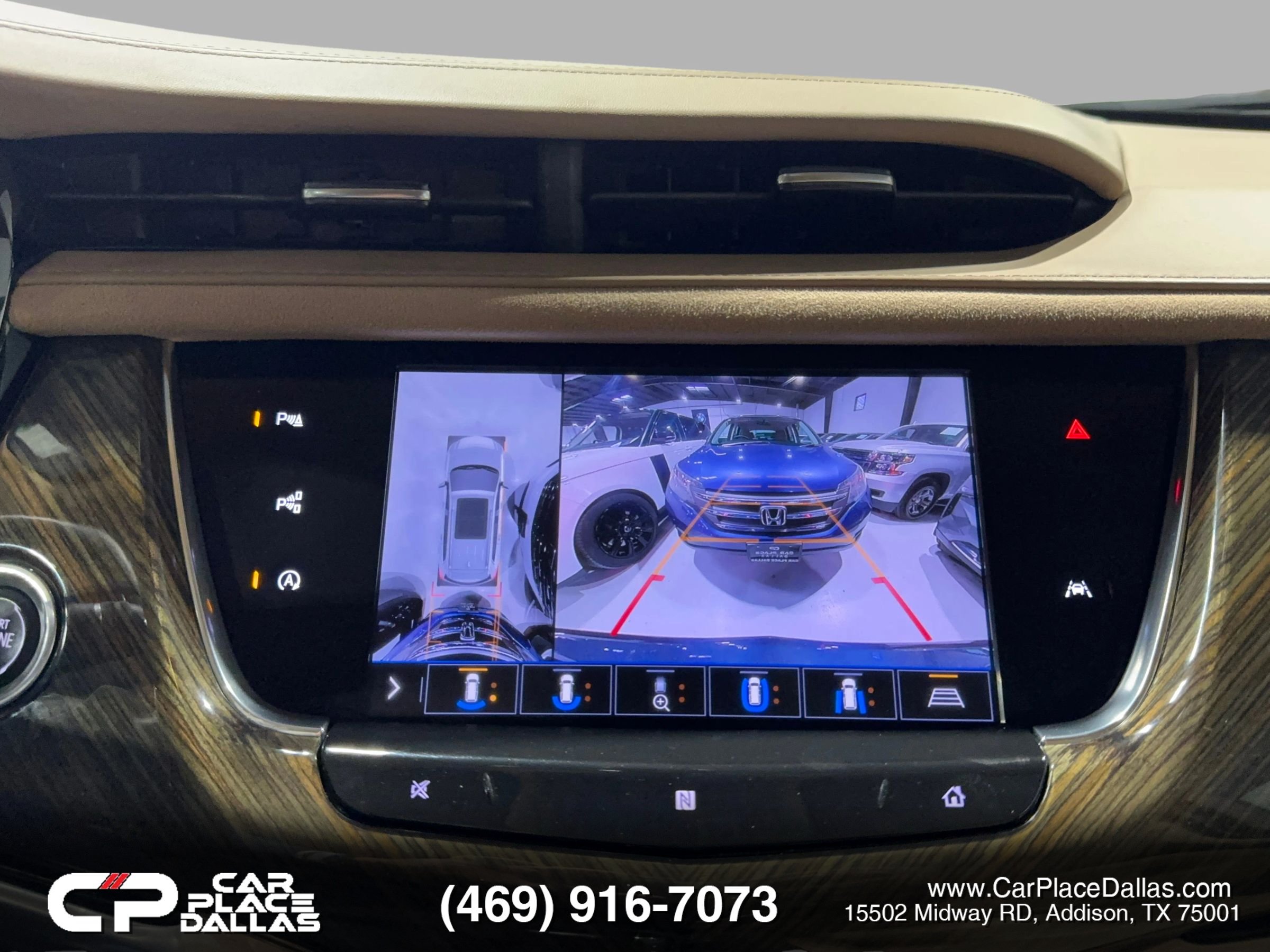 Used 2020 Cadillac XT6 Premium Luxury w/ Platinum Package AWD/4WD image 39