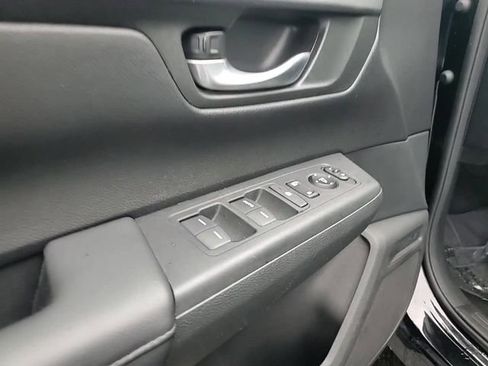 Used 2023 Honda CR-V LX image 14