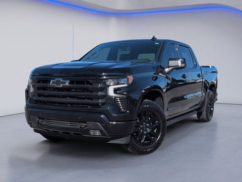 Used 2024 Chevrolet Silverado 1500 High Country w/ Midnight Edition image 2