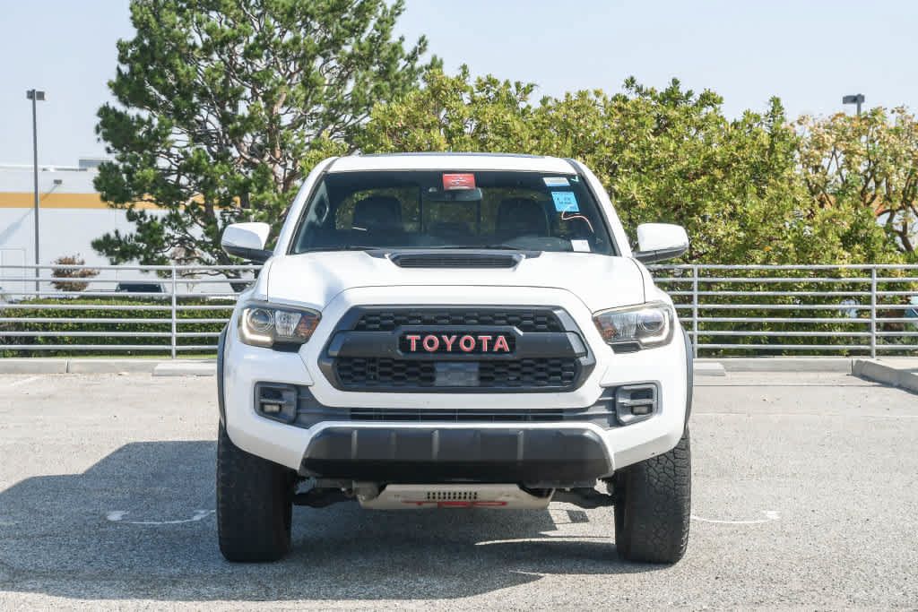 Used 2019 Toyota Tacoma TRD Pro AWD/4WD image 2