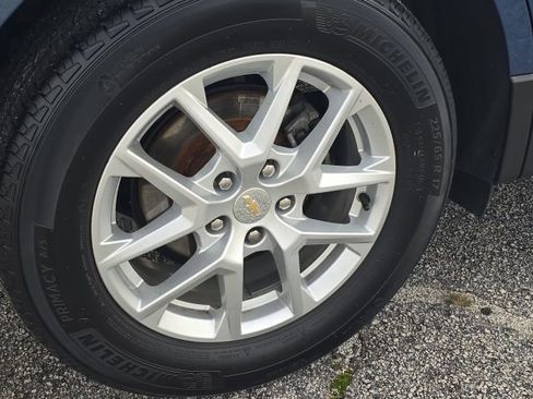 Used 2024 Chevrolet Equinox LT w/ LPO, Floor Liner Package image 10