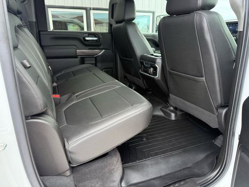 Used 2021 Chevrolet Silverado 2500 LTZ w/ LTZ Convenience Package image 16