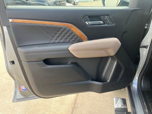 New 2026 GMC Canyon Denali image 14