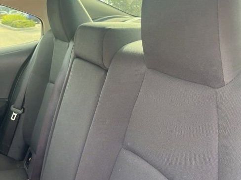 Used 2022 Toyota Corolla LE image 8