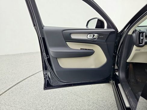 New 2026 Volvo XC40 B5 Plus w/ Climate Package image 23