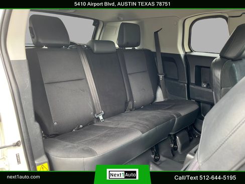 Used 2012 Toyota FJ Cruiser 4WD w/ Convenience Pkg image 28