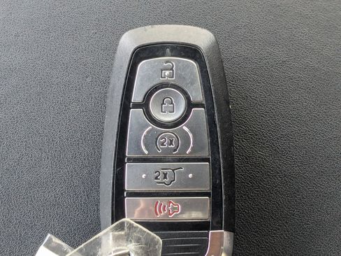 Used 2023 Ford Expedition Platinum image 42