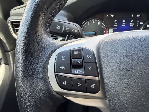 Used 2021 Ford Explorer XLT w/ Equipment Group 202A AWD/4WD image 28