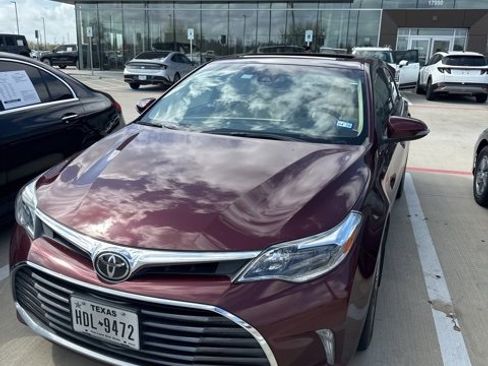 Used 2016 Toyota Avalon Limited w/ Toyota Safety Sense Package image 1