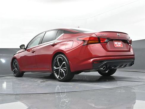 Used 2025 Nissan Altima 2.5 SR image 32