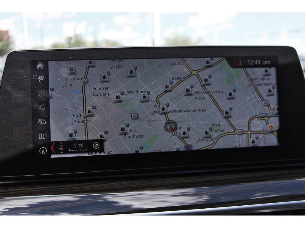 Used 2018 BMW 540i RWD image 14