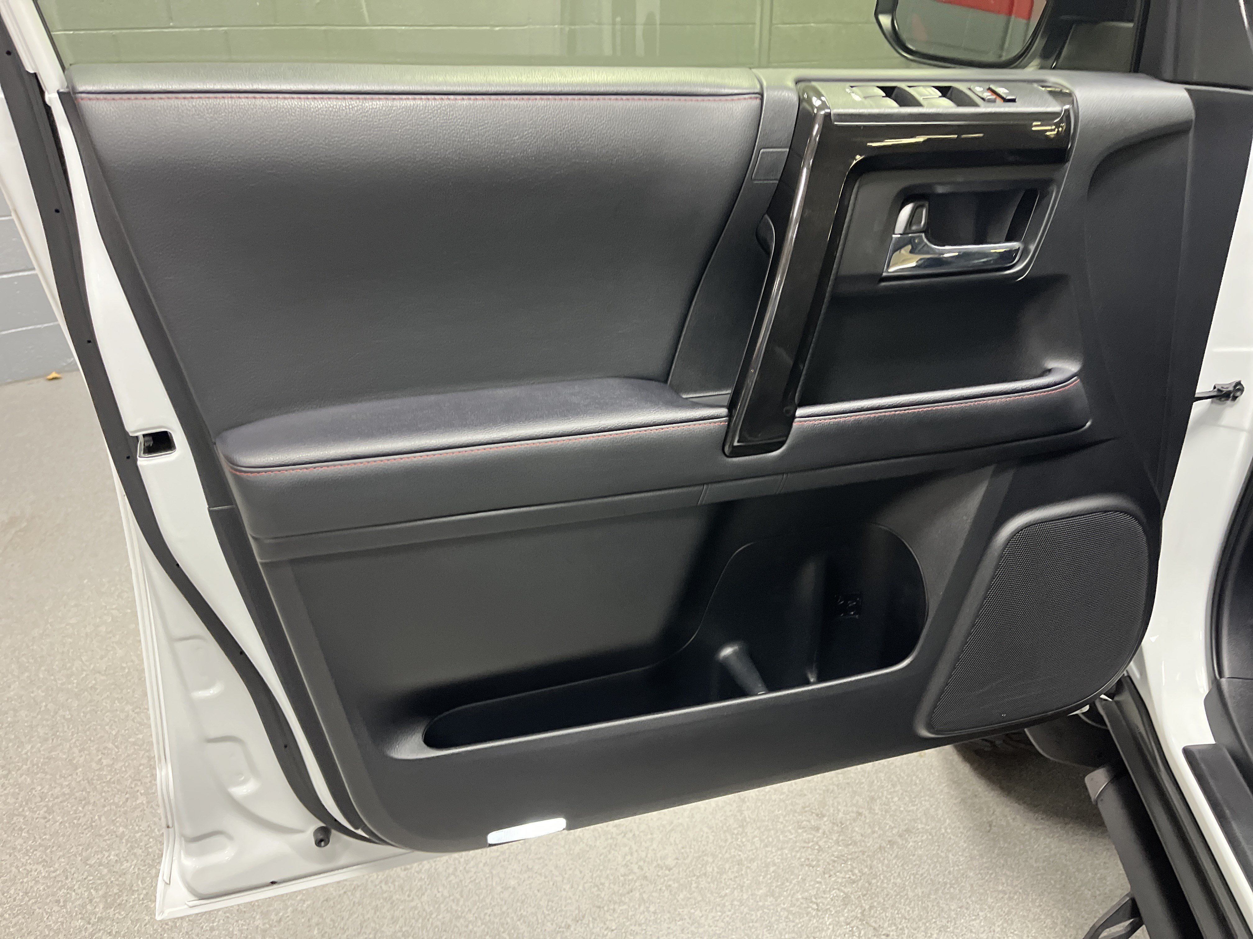 Used 2024 Toyota 4Runner TRD Off-Road Premium w/ Moonroof Package AWD/4WD image 14