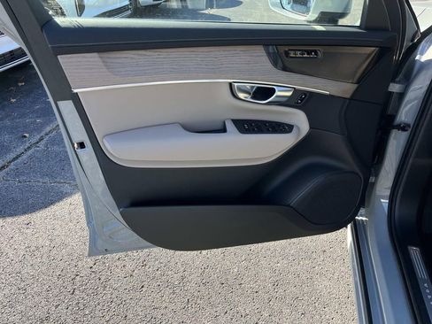 New 2026 Volvo XC90 B6 Plus image 20