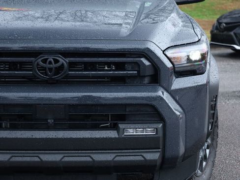 Used 2025 Toyota 4Runner SR5 image 13