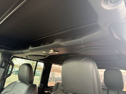 Used 2023 Jeep Wrangler Unlimited Sahara w/ Cold Weather Group image 29