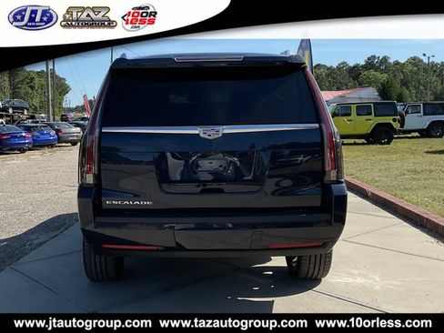 Used 2019 Cadillac Escalade Luxury RWD image 6