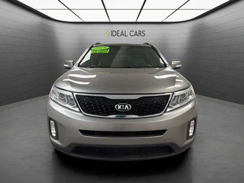 Used 2015 Kia Sorento LX FWD image 2