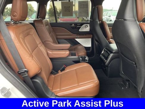 Used 2020 Lincoln Aviator Reserve w/ Equipment Group 202A AWD/4WD image 33