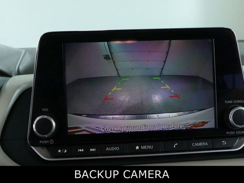 Used 2023 Nissan Rogue SV FWD image 18