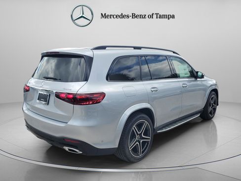 Certified 2026 Mercedes-Benz GLS 450 4MATIC image 4