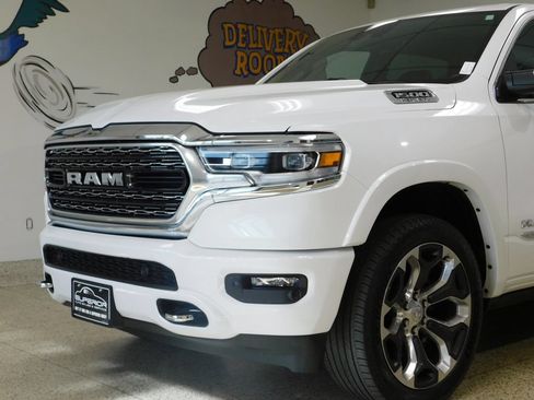 Used 2022 RAM 1500 Limited w/ Body-Colour Bumper Group AWD/4WD image 13