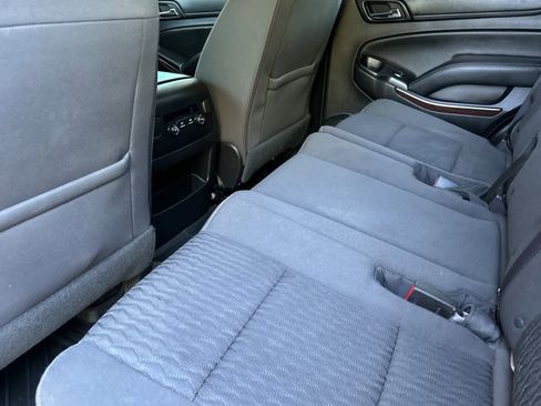 Used 2016 GMC Yukon SLE RWD image 4