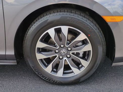 Used 2024 Honda Odyssey EX-L image 10