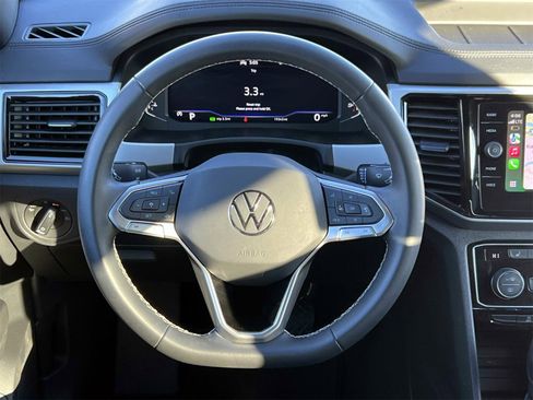 Used 2023 Volkswagen Atlas Cross Sport SE image 16