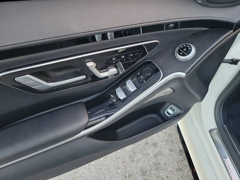 Used 2022 Mercedes-Benz S 500 4MATIC image 18