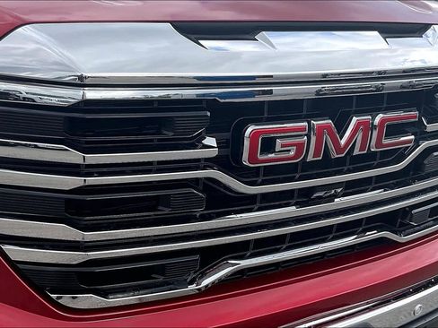Certified 2026 GMC Sierra 1500 SLT image 52
