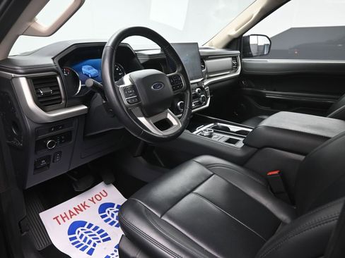 Certified 2024 Ford Expedition XLT image 19