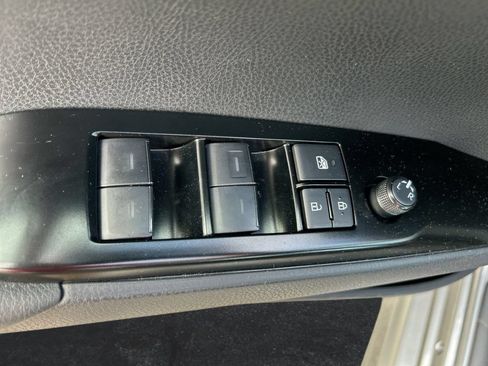 Used 2026 Toyota Camry SE FWD image 13