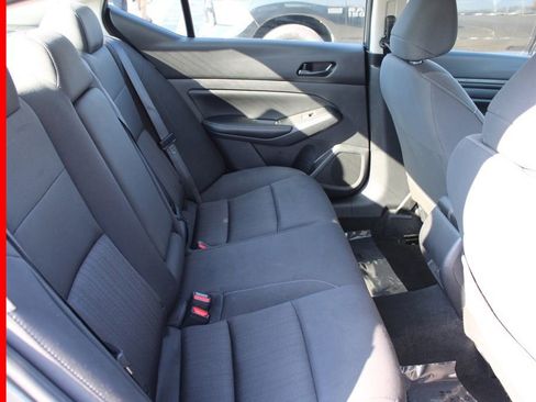 Certified 2024 Nissan Altima 2.5 SV image 20