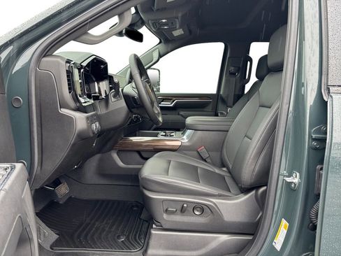 Used 2025 Chevrolet Silverado 2500 LT w/ Safety Package image 14