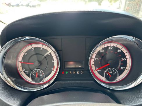 Used 2014 Dodge Grand Caravan American Value Package FWD image 13