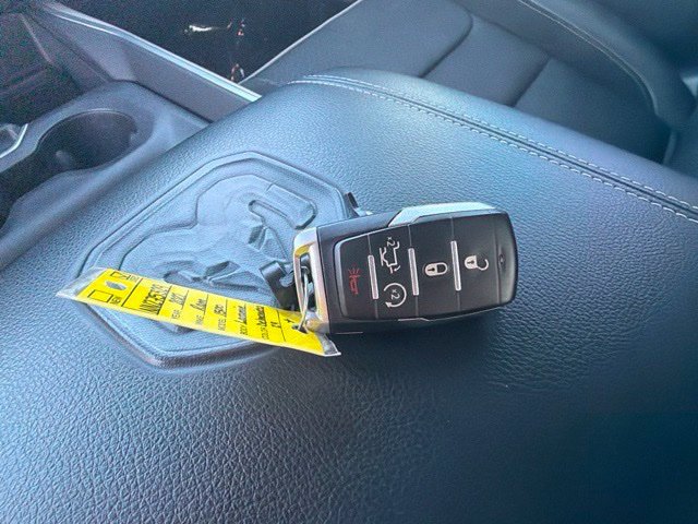 Used 2022 RAM 1500 Laramie RWD image 32