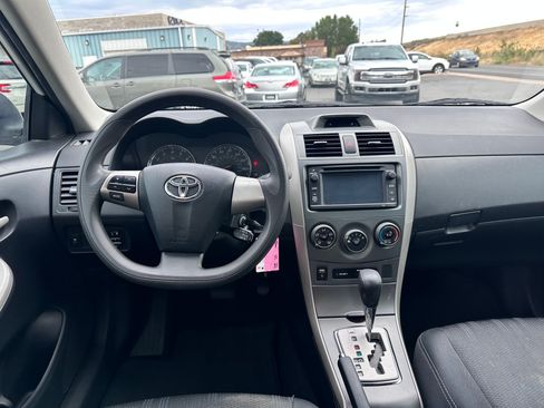 Used 2013 Toyota Corolla S FWD image 7