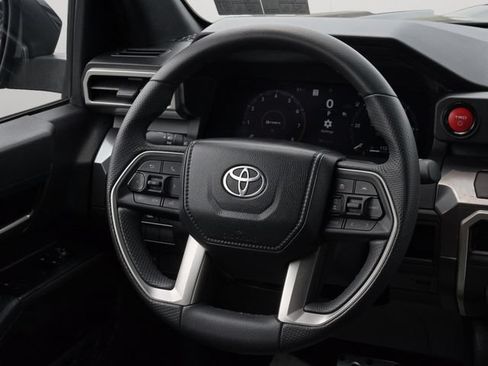 Certified 2025 Toyota Tacoma TRD Sport AWD/4WD image 18