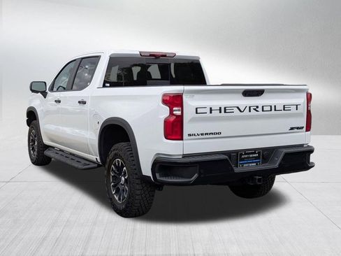 Used 2024 Chevrolet Silverado 1500 ZR2 w/ Technology Package AWD/4WD image 4