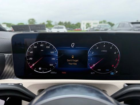 Used 2025 Mercedes-Benz CLA 250 4MATIC image 24