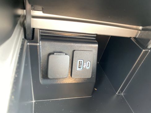 Used 2023 Ford Explorer XLT w/ Class IV Trailer Tow Package image 22