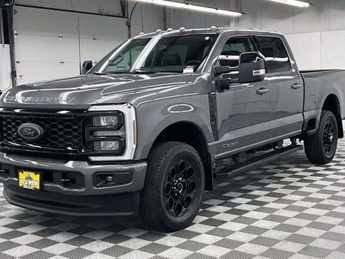 Used 2026 Ford F250 Lariat w/ Black Appearance Package AWD/4WD image 11