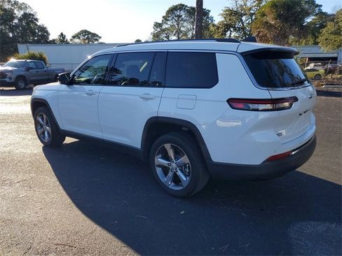 Used 2022 Jeep Grand Cherokee L Limited image 4