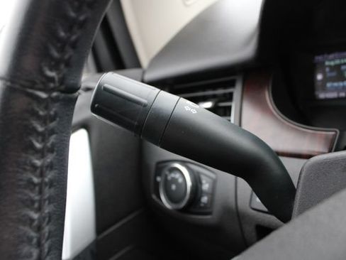 Used 2013 Ford Edge Limited FWD image 10