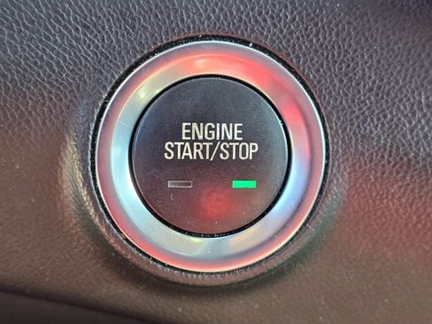 Used 2022 GMC Terrain SLT w/ Infotainment Package II image 18