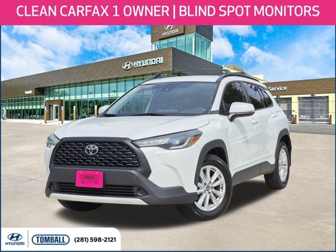 Used 2022 Toyota Corolla Cross LE FWD image 1